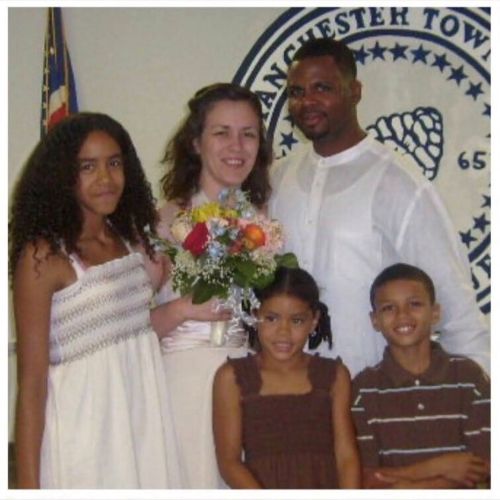 Lyric Green with her parents and siblings. 